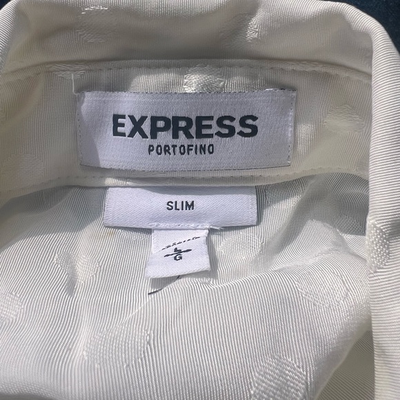 Express button up - Picture 3 of 6